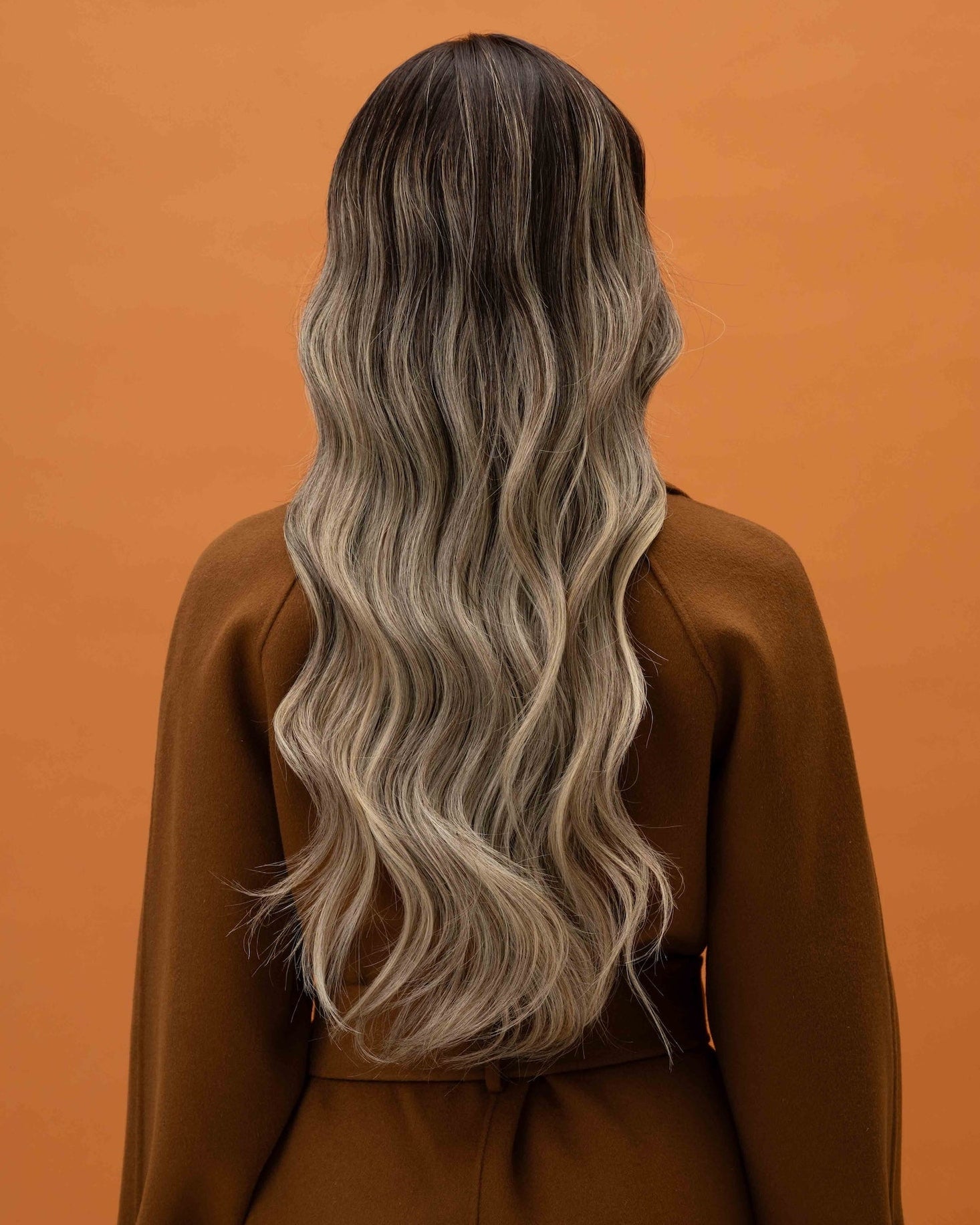Balayage Wig 50 cm 100% Remy human hair with rich brown root fading into blonde highlights, softly layered and shown from the back.