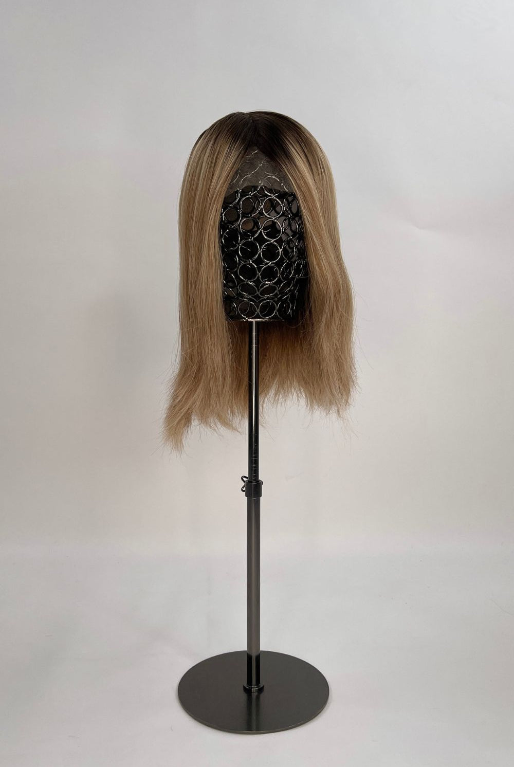 Serena Wig – dark brown root lighter brown lengths, 30cm full-lace wig; 100% Remy hair with transparent Swiss lace; shown on wig stand.