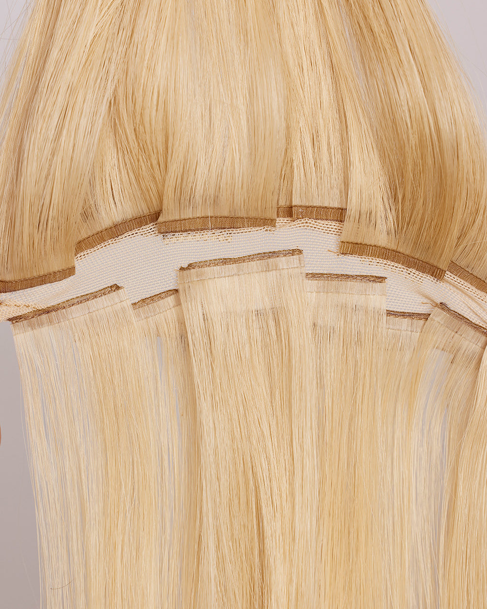 Inside view of BHBD Hairband 40cm: hair extensions attachment.