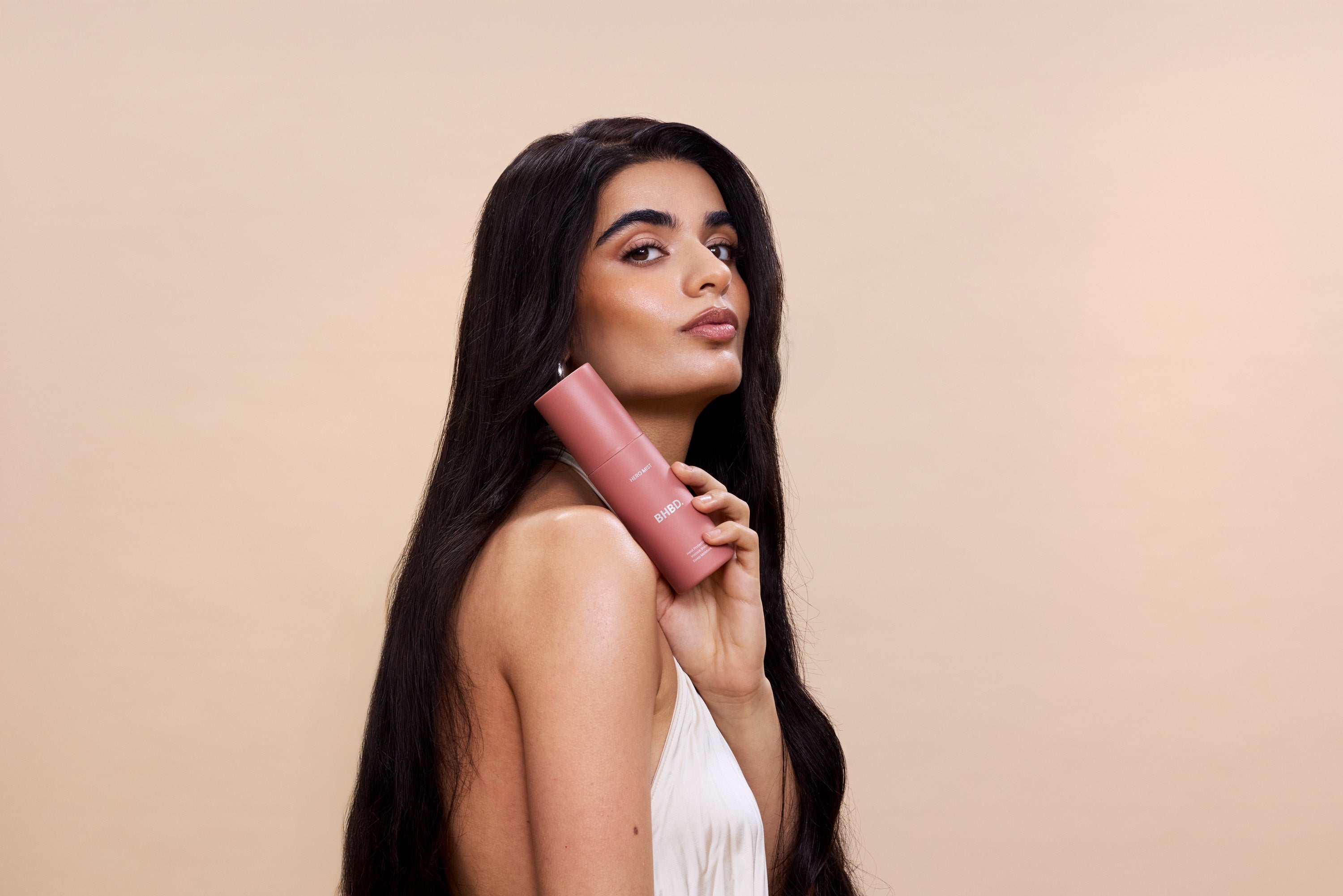 Hero mist - heat protection & leave-in conditioner spray