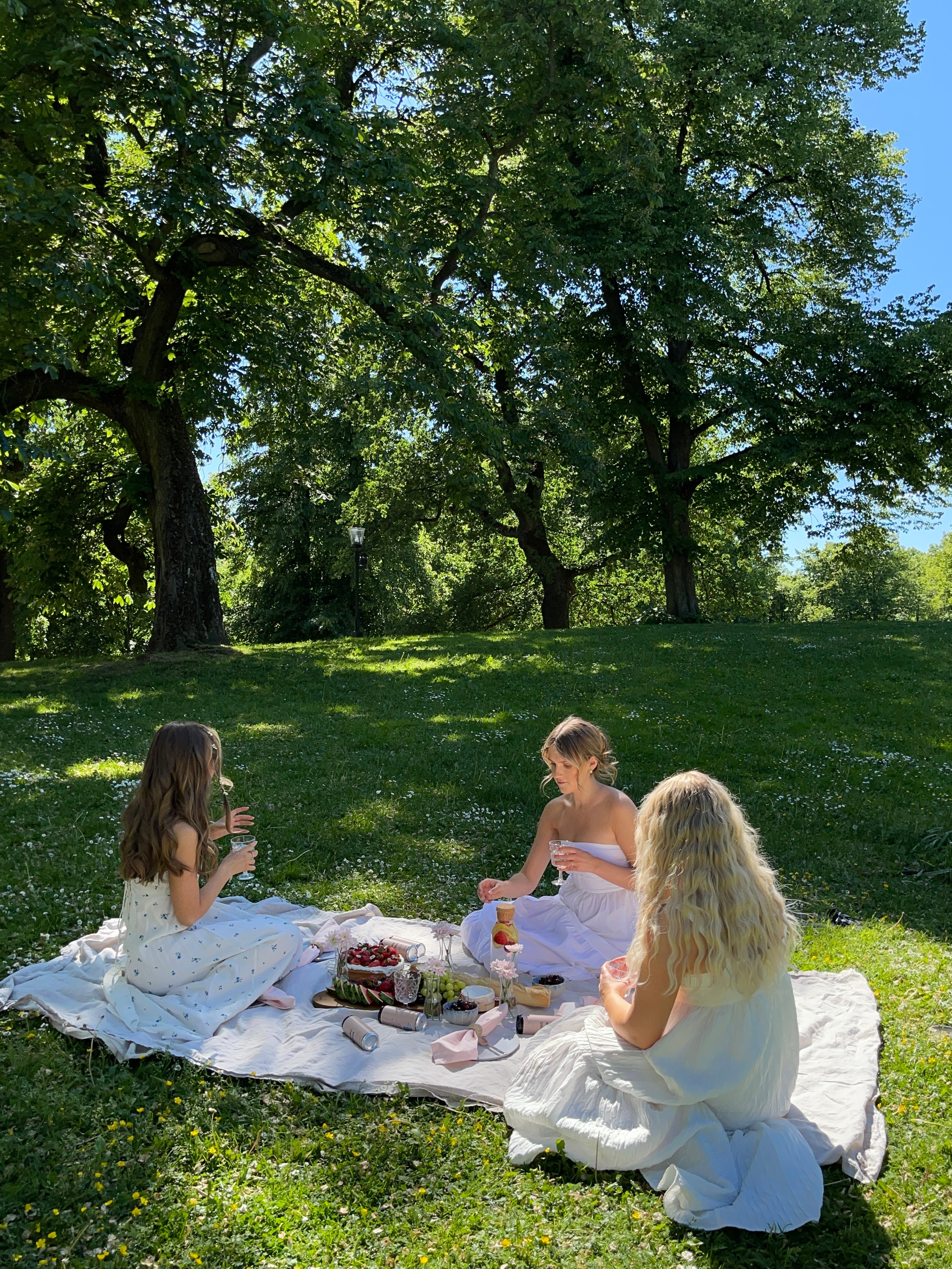 BHBD  | Midsummer Hairstyles