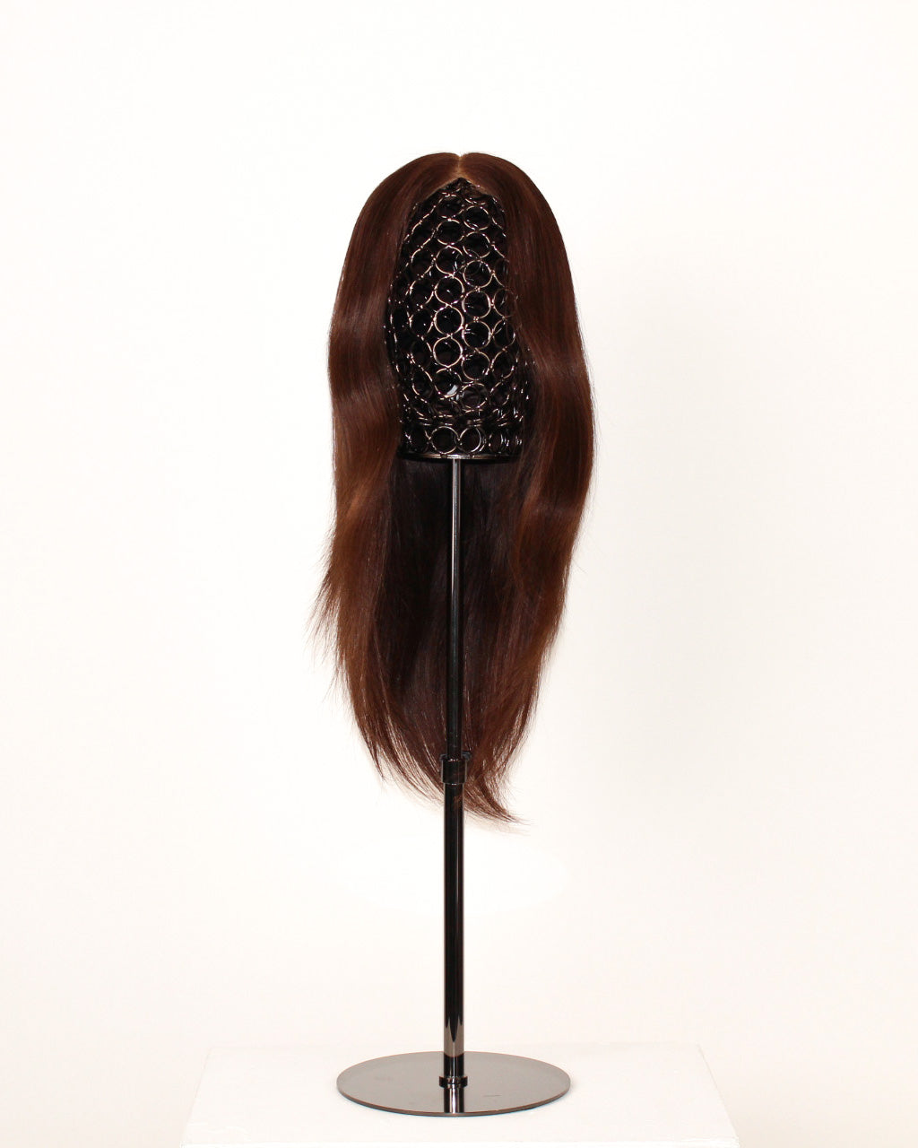 Peony Wig 30 cm dark brown 100% Remy human hair wig with HD lace front and pre-plucked hairline, displayed on stand.