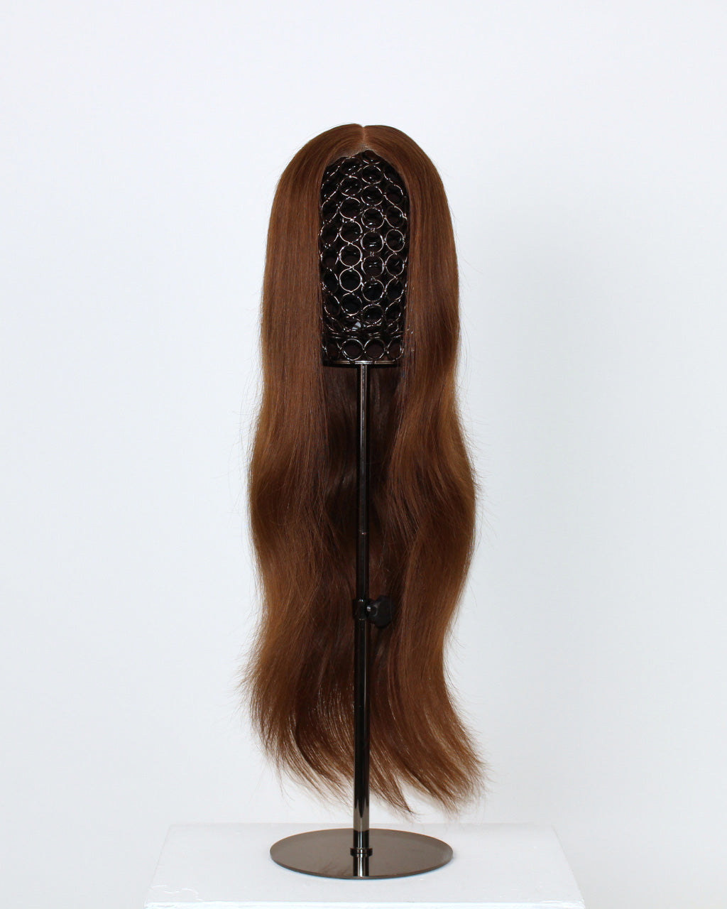 Arianna Wig – 50cm natural brown wig on mannequin; full lace with pre-plucked hairline and transparent HD lace.