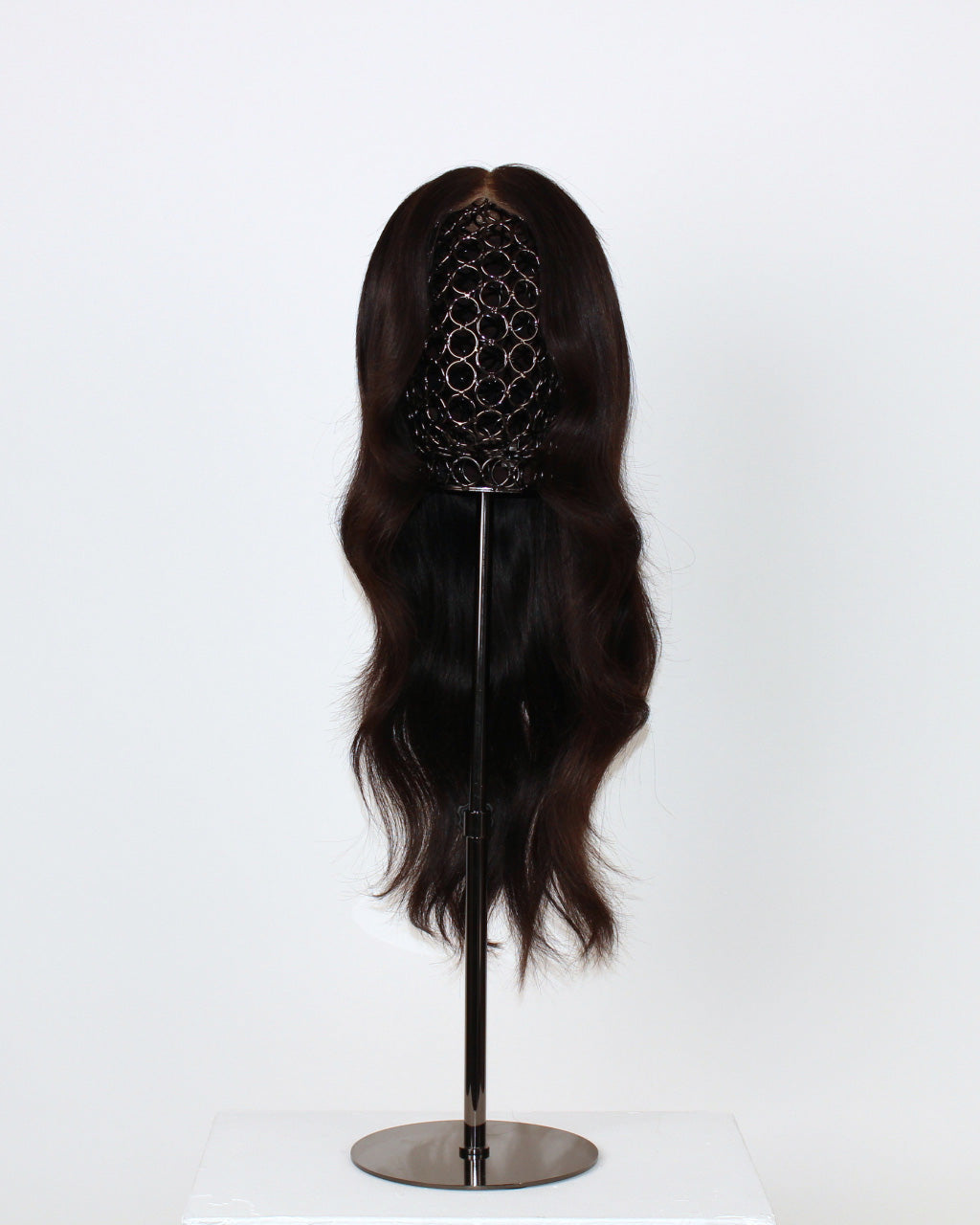 Aurora Wig – 40cm natural black full lace wig on mannequin; hand-tied Remy hair with transparent Swiss lace.