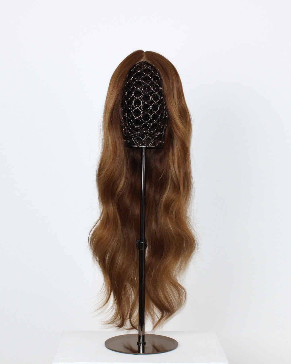 Elena Wig – 50cm balayage wig on mannequin; full lace with HD lace and natural parting.