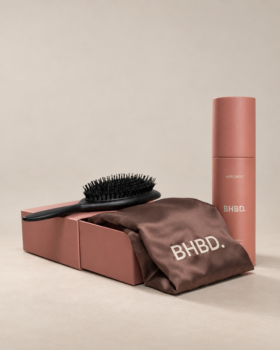 Smooth protect set with hair brush, satin bonnet and hero mist for hair care